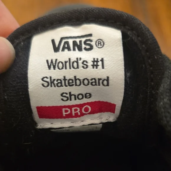 Vans Old Skool Black Sneakers Classic Skate Shoe 7.5 - Picture 6 of 8